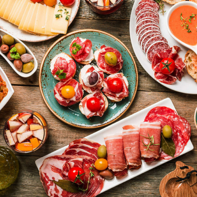 Crémant d'Alsace Rose BIO apéritif Crémant d'Alsace Piot Noir avec charcuterie