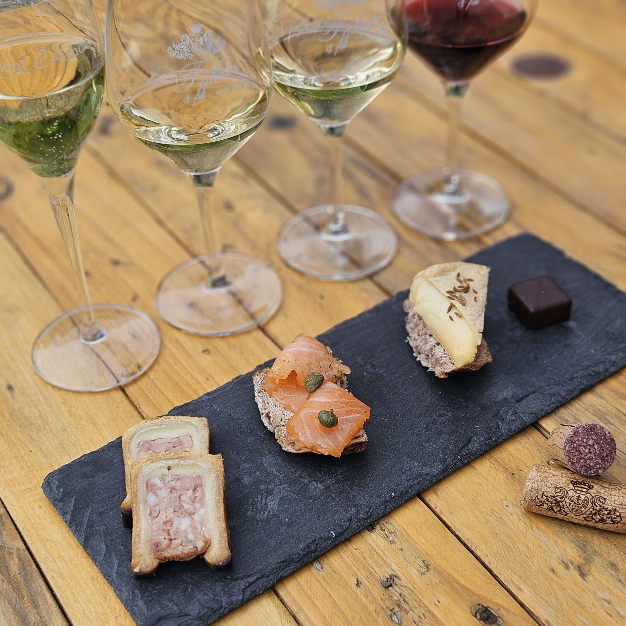 Winery visit and tasting Winery tour and tasting in Alsace. Winemakers from Alsace